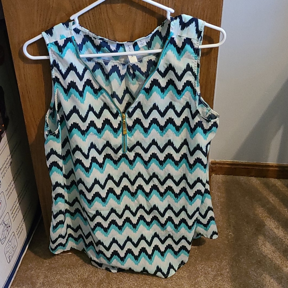 Sleeveless Chevron Top